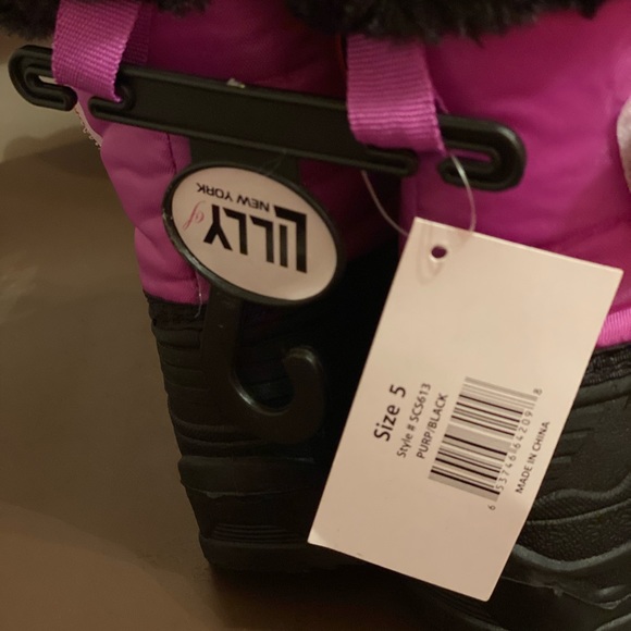 Toddler Size 5 Snow Boots - Purple & Fur Lined - Picture 3 of 6